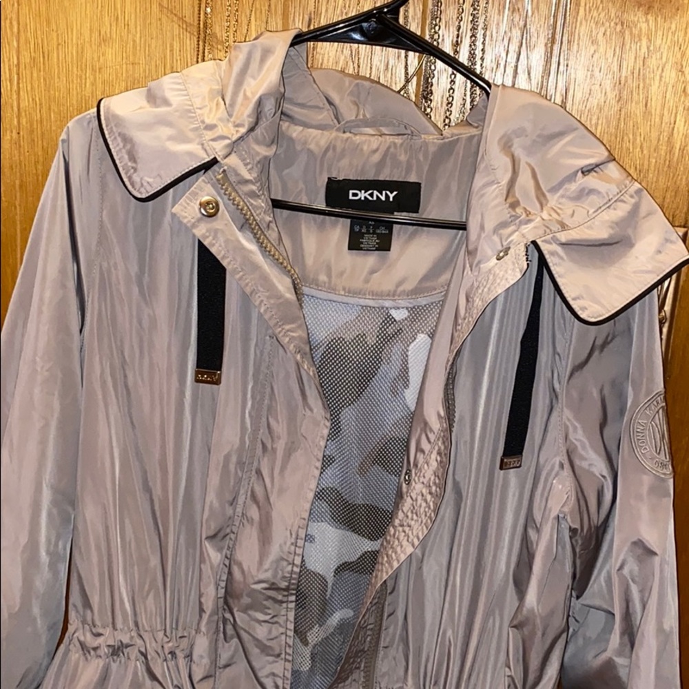 DKNY rain trench coat cinched waist mesh interior